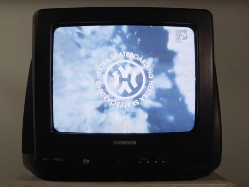 Vidéo de skateboard de David Métivier pour Hextra Skateboarding.